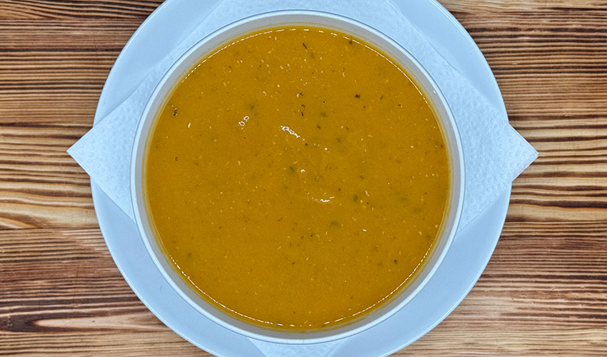 Mercimek – Orientalische Linsensuppe mit frischen Kräutern
